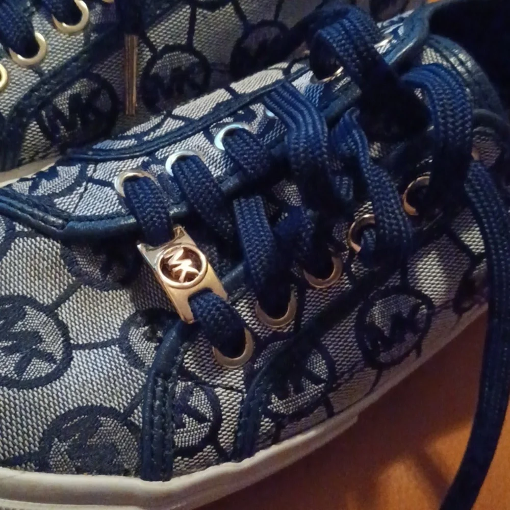 > Michael Kors Blue Monogram Lace-Up Sneakers Women's Size 6.5